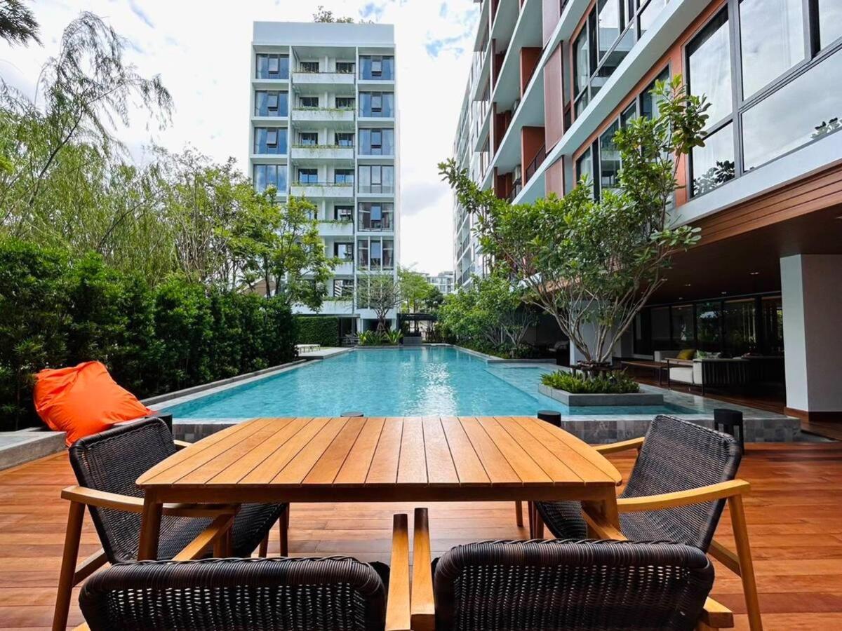 Tierra Residences Bangkok Exterior foto